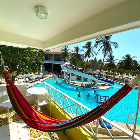 Hotel Las Americas Casa De Playa Cartagena Eksteriør bilde Hammock on a balcony