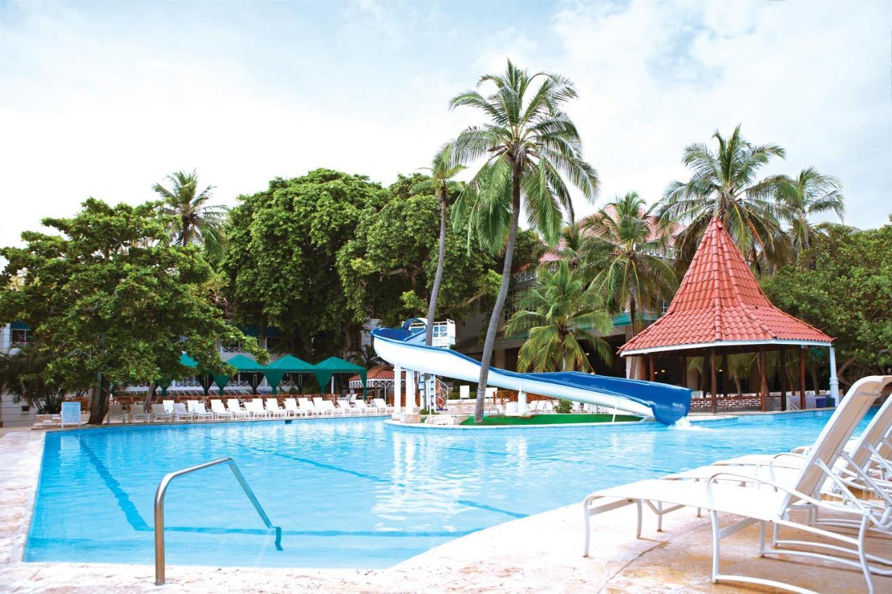 Hotel Las Americas Casa De Playa Cartagena Fasiliteter bilde The swimming pool at the resort